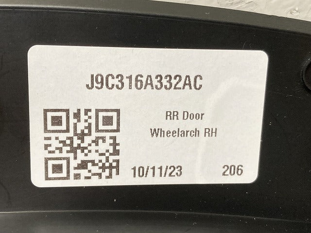 新品!Eペイス DF15TB/DF2XB/DF2NB 右 リア フェンダーアーチモール/オーバーフェンダー J9C3 16A332 J9C5028 素地 ジャガー(139523)