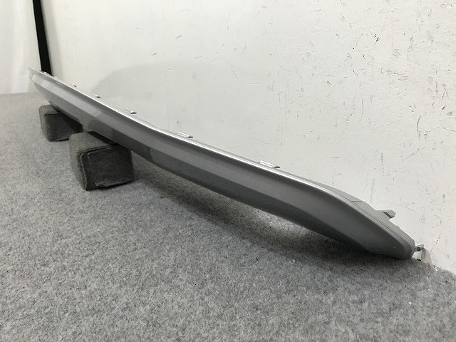 新品!XC40 XB系 純正 リア バンパーアンダーカバー/ディフューザー/下部/ロアバンパー 32136122 3213622 シルバー メタリック(139573)