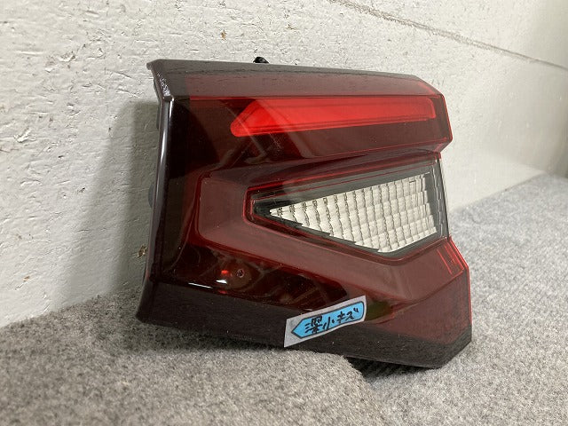 ライズ/ロッキー A200S/A210S/A200A/A210A/A202A 純正 右 テールランプ/ライト/レンズ LED ICHIKOH D249 トヨタ(139581)