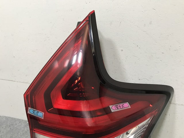 ノート/NOTE e-POWER E12/HE12/NE12/SNE12 純正 後期 右 テールランプ
