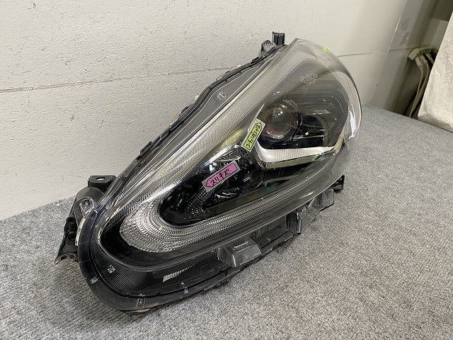 シエンタ G クエロ 170系/NSP170G/NCP175G ハイブリッド/NHP170G 純正 前期 左ヘッドライト LED 刻印2 ICHIKOH 52-289/81150-52K30(139726)