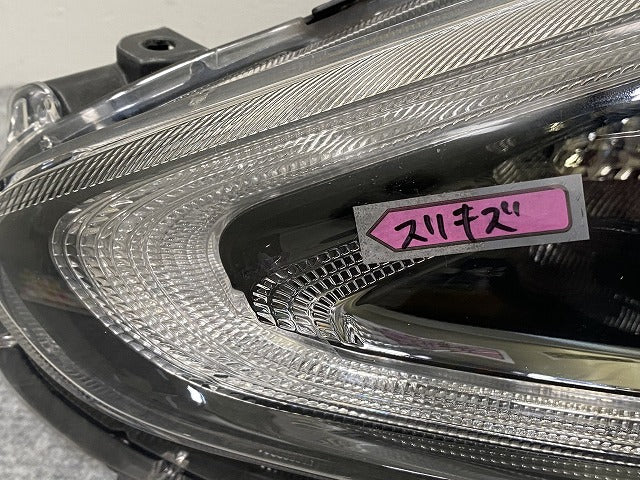 シエンタ G クエロ 170系/NSP170G/NCP175G ハイブリッド/NHP170G 純正 前期 左ヘッドライト LED 刻印2 ICHIKOH 52-289/81150-52K30(139726)