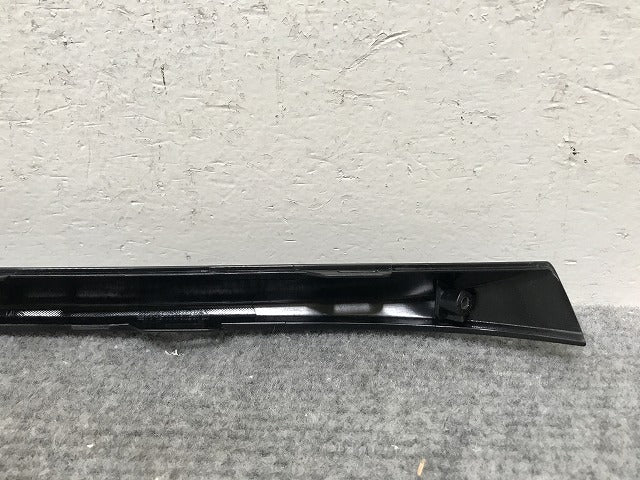 新車取り外し!ヴェゼル/VEZEL e:HEV RV3/RV4/RV5/RV6 純正 右 フロント フォグランプ ガーニッシュ 71142-3M0-00/J0/N0 ブラック(139766)