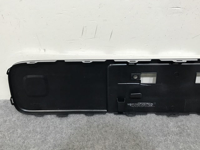 新車取り外し!フリード クロスター GT2/GT4 e:HEV/GT6/GT8 純正 フロント ロア グリル 71152-33F-N0 ホンダ(139785)