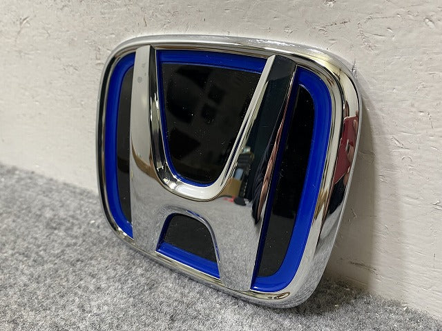 新品!ヴェゼル/VEZEL e:HEV RV3/RV4/RV5/RV6 純正 エンブレム/オーナメント 75700-TZA-J010-M1 メッキ ホンダ(139837)