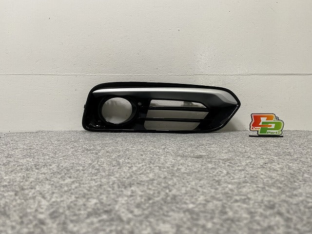 1シリーズ スタイル/F20/F21 純正 右 フロント フォグカバー/フォグランプカバー 108336-10 BMW(139894)