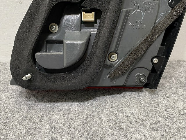 LS/LS460/LS600 USF40/USF41/USF45/USF46/UVF45/UVF46 純正 前期 左 フィニッシャーランプ/テールランプ/ライト/レンズ LED 50-91(139909)