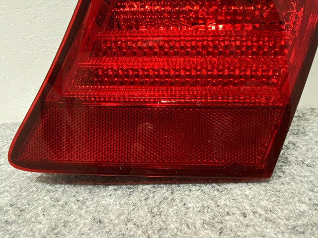 LS/LS460/LS600 USF40/USF41/USF45/USF46/UVF45/UVF46 純正 前期 右 フィニッシャーランプ/テールランプ/ライト/レンズ LED 50-91(139910)