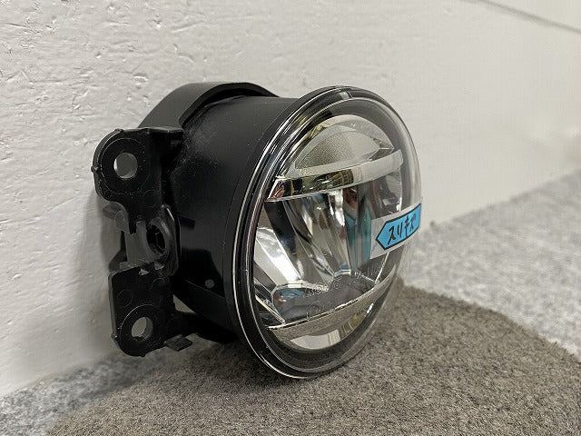 スペーシア カスタム/フレア MK53S/MM53S 純正 右 フォグランプ/LED ダイハツ/トヨタ/ホンダ/スバル/スズキ 汎用 KOITO 114-11092(139925)