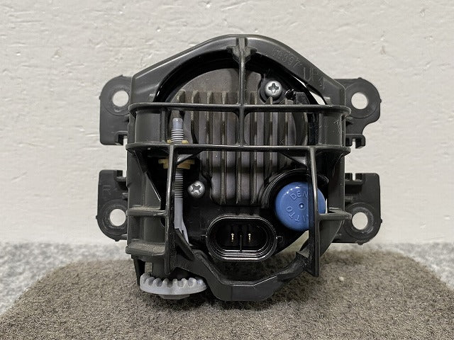 スペーシア カスタム/フレア MK53S/MM53S 純正 右 フォグランプ/LED ダイハツ/トヨタ/ホンダ/スバル/スズキ 汎用 KOITO 114-11092(139925)