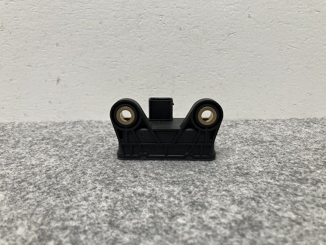 新品!デミオ スカイアクティブ DEJFS 純正  ヨーレートセンサー C465-437Y1 C465-43-7Y1 マツダ(139929)