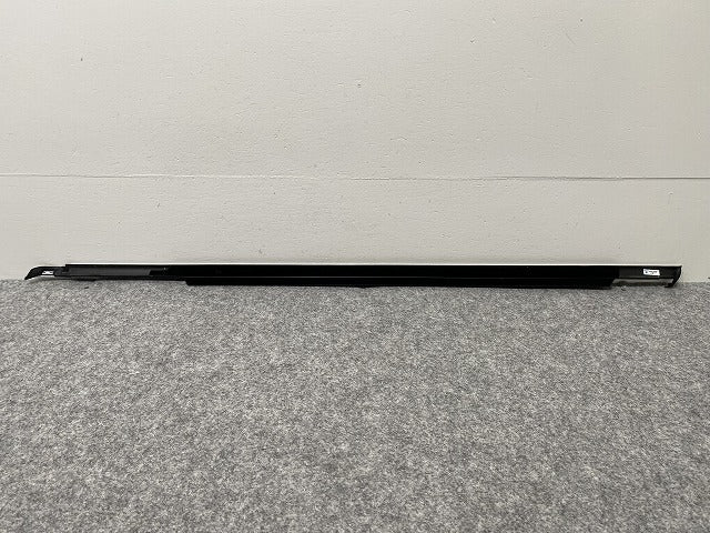 新品!5シリーズ G30 純正 右 フロント ドア ベルトモール 7336958-13 51337336958 メッキ BMW(139940)