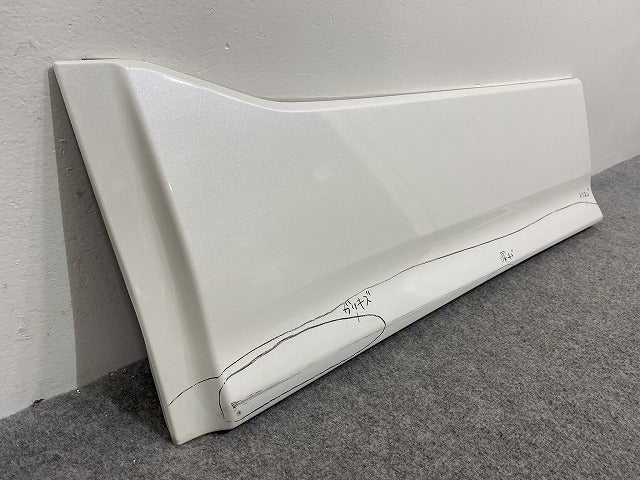 ヴォクシー/ノア Si/ZS 80系/ZRR80W/ZRR85W ハイブリッド/ZWR80W 純正 左 フロント サイドパネル 76904-28140 -A0 ホワイト パール(139981)