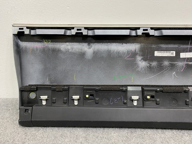 ヴォクシー/ノア Si/ZS 80系/ZRR80W/ZRR85W ハイブリッド/ZWR80W 純正 左 フロント サイドパネル 76904-28140 -A0 ホワイト パール(139981)