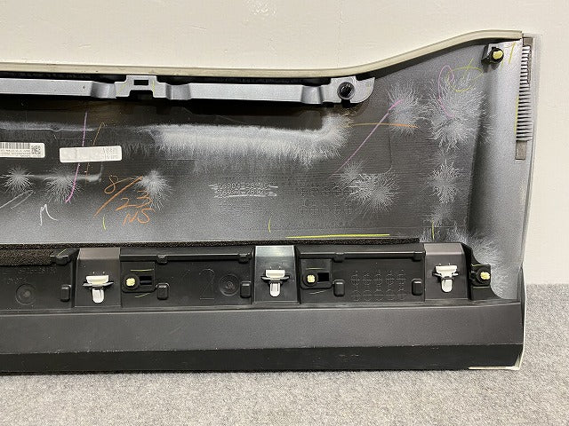 ヴォクシー/ノア Si/ZS 80系/ZRR80W/ZRR85W ハイブリッド/ZWR80W 純正 左 フロント サイドパネル 76904-28140 -A0 ホワイト パール(139981)