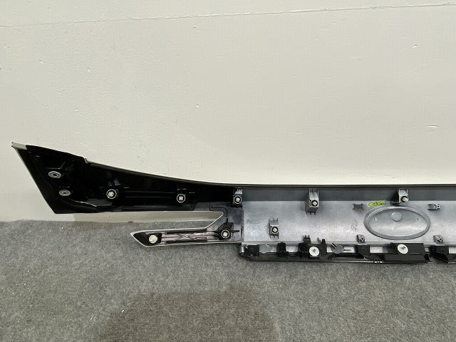 レヴォーグ/LEVORG VN5 純正 リア ガーニッシュ フィニッシャー C19010005 クリスタルホワイトパール K1X スバル(139988)