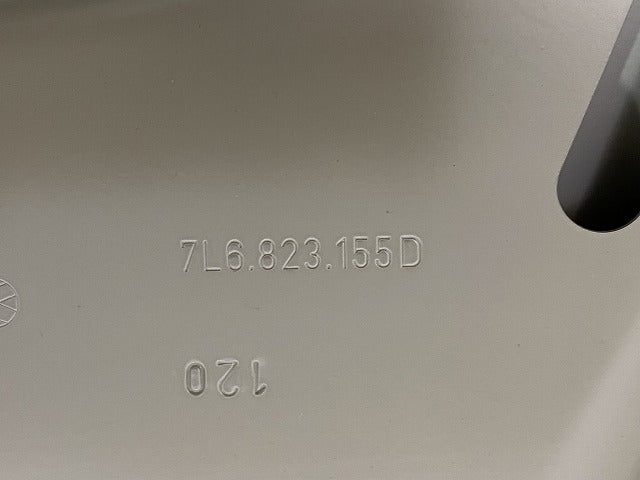 新品!トゥアレグ 7L系/2003-2010 純正 ボンネット/エンジンフード アルミ製 7L6 823 031 D 7L6823031D 未塗装 フォルクスワーゲン(140059)