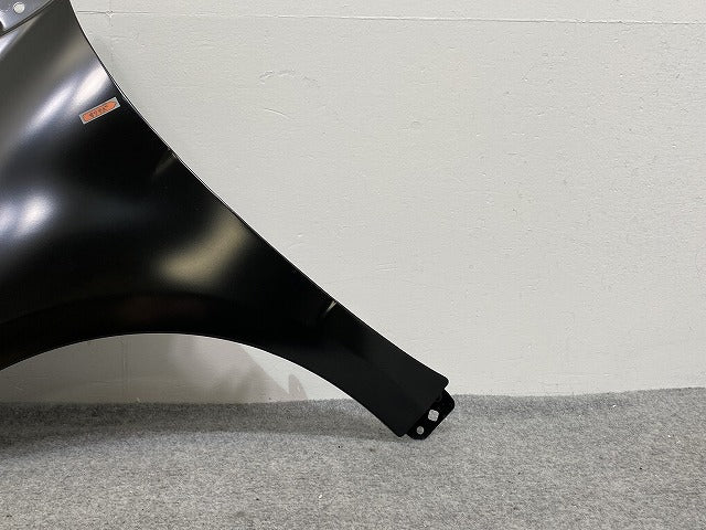 新品!Aクラス W169 純正 左 フロント フェンダー 1698810101 1698810101 未塗装 メルセデスベンツ(140073)
