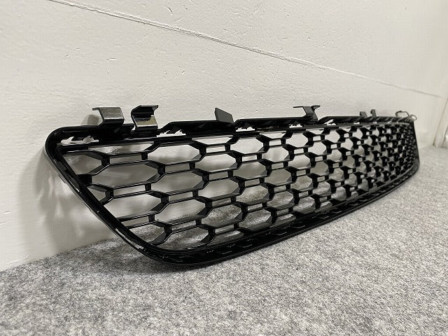 新品!5シリーズ G30/G31 純正 フロント ロア グリル 5111 8064930 51118064930 素地 BMW(140085)