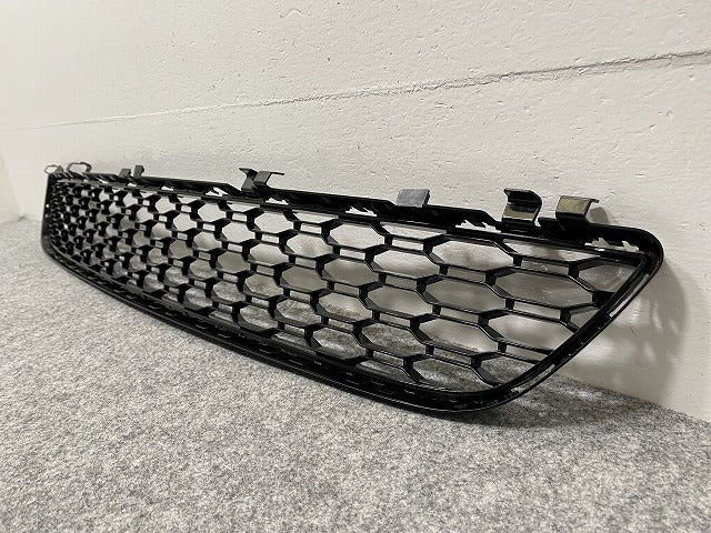 新品!5シリーズ G30/G31 純正 フロント ロア グリル 5111 8064930 51118064930 素地 BMW(140085)