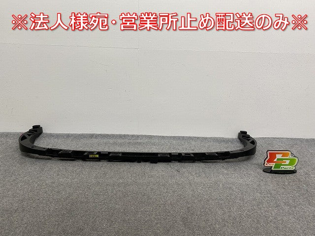 新品!パサート ヴァリアント 3C系/2006-2011 純正 リア バンパーブラケット 3C9 807 863 3C9807861 素地 フォルクスワーゲン(140101)