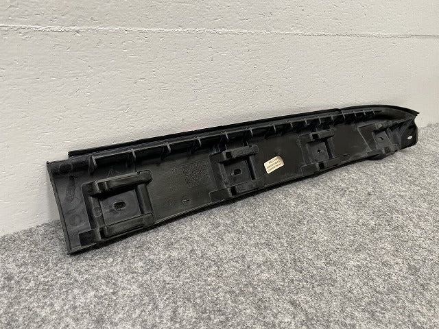 新品!ジェッタ 1K系/2006-2011 純正 右 リア バンパーブラケット 1K5 807 394 1K5807394 素地 フォルクスワーゲン(140104)