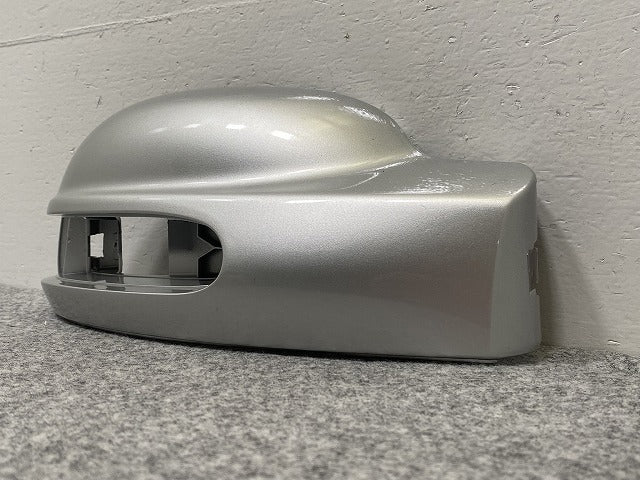 新品!Vクラス W639/1996-2003 純正 右 ドアミラー カバー 2326.35.018 D A63981105619744 シルバー メタリック メルセデスベンツ(140117)