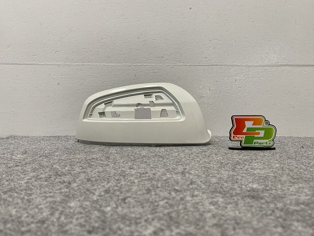 新品!Cクラス W204/2007-2014 純正 右 ドアミラー カバー A3146436 A20481110079695 ホワイト ソリッド メルセデスベンツ(140125)