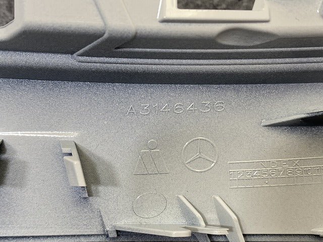 新品!Cクラス W204/2007-2014 純正 右 ドアミラー カバー A3146436 A20481110079695 ホワイト ソリッド メルセデスベンツ(140126)