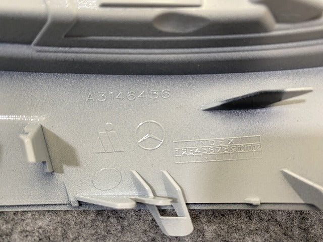 新品!Cクラス W204/2007-2014 純正 右 ドアミラー カバー A3146436 A20481110079650 ホワイト ソリッド メルセデスベンツ(140129)
