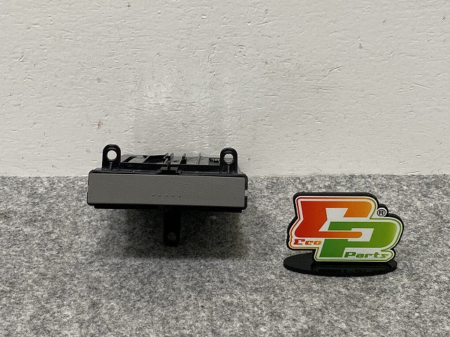 新品!ニュービートル 9C系/2006-2010  カップホルダー 1C0862531 1C0862531L3SG フォルクスワーゲン(140157)
