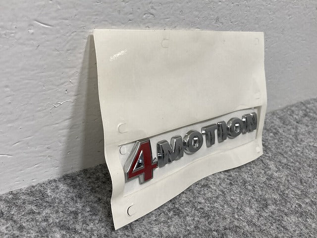 新品!パサート B5.5 純正  リアエンブレム/4MOTION 3 B0 853 675 AE 3B0853675AEGQF フォルクスワーゲン(140210)