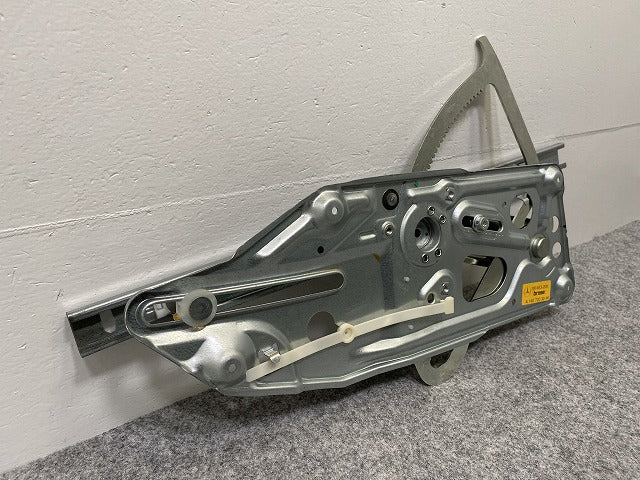 新品!Sクラス W140 純正 右 フロント ドア レギュレター A 140 720 30 46 1407203046 メルセデスベンツ(140227)