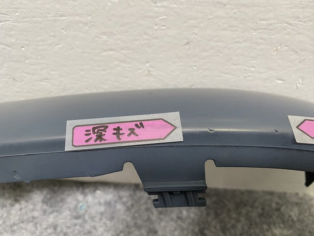 新品!パサート 3B/2001-2005 純正 左 リア バンパー モール 3B9 807 791C 3B9807791CGRU サフ フォルクスワーゲン(140235)