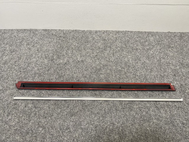 新品!パサート 3B/2001-2005 純正 左 リア ドア モール 3B0 853 753 D 3B0898573GRU 未塗装 フォルクスワーゲン(140236)