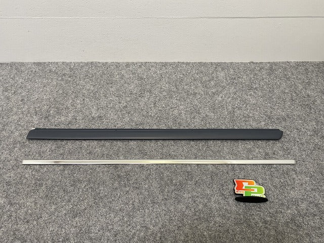 新品!パサート 3B/2001-2005 純正 左 リア ドア モール 3B0 853 753 D 3B0898573GRU 未塗装 フォルクスワーゲン(140237)