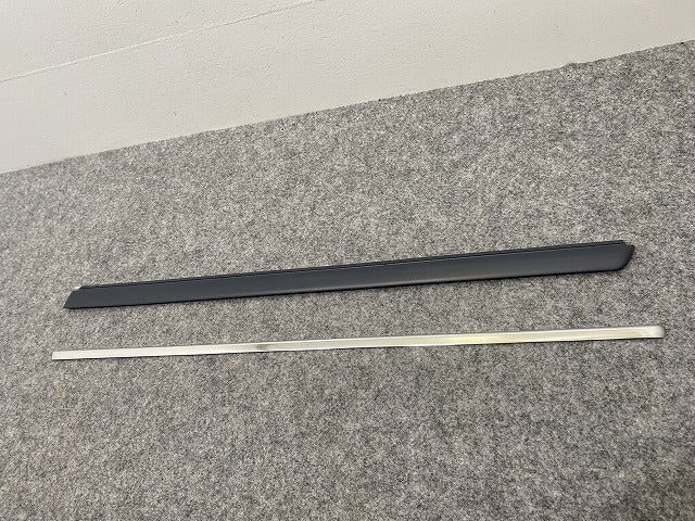 新品!パサート 3B/2001-2005 純正 左 リア ドア モール 3B0 853 753 D 3B0898573GRU 未塗装 フォルクスワーゲン(140237)