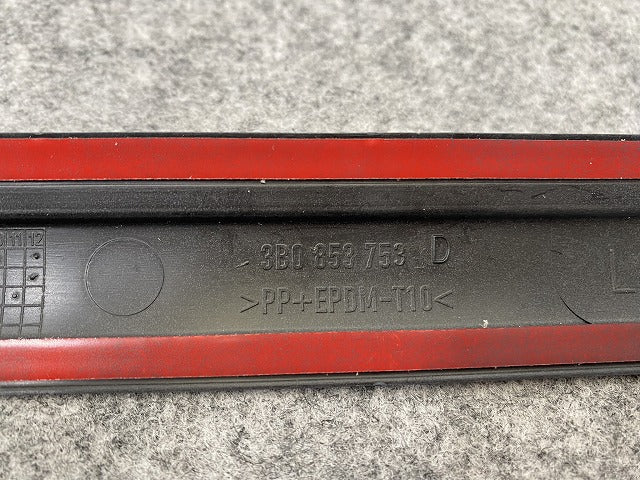 新品!パサート 3B/2001-2005 純正 左 リア ドア モール 3B0 853 753 D 3B0898573GRU 未塗装 フォルクスワーゲン(140239)