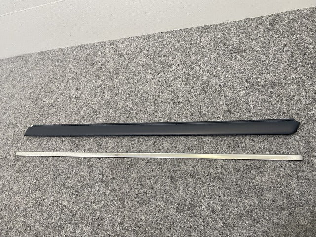 新品!パサート 3B/2001-2005 純正 左 リア ドア モール 3B0 853 753 D 3B0898573GRU 未塗装 フォルクスワーゲン(140240)