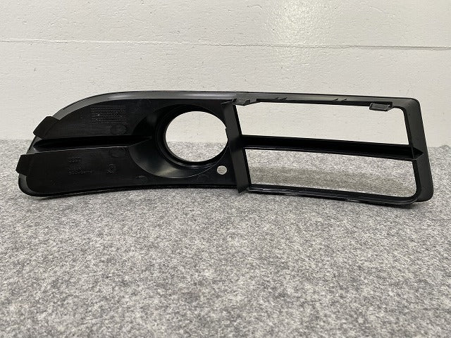 新品!A4(B7) Sライン 8E系 純正 左 フロント フォグカバー/フォグランプカバー 8E0 807 681 F 8E0807681F01C 素地 アウディ(140253)