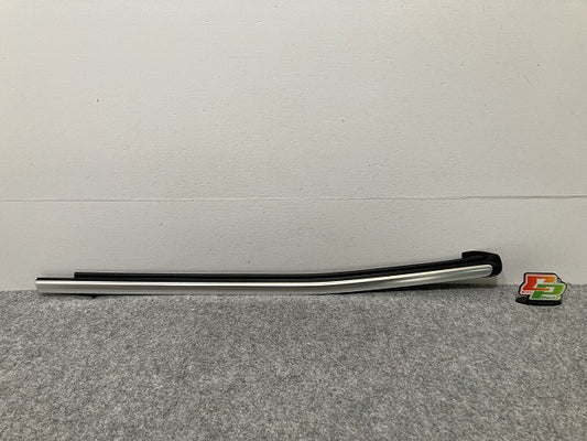 新品!GLクラス X166/2011-2015 純正 左 クォーターパネルガラスベルトモール A166 690 43 00 A1666902180 メッキ メルセデスベンツ(140265)