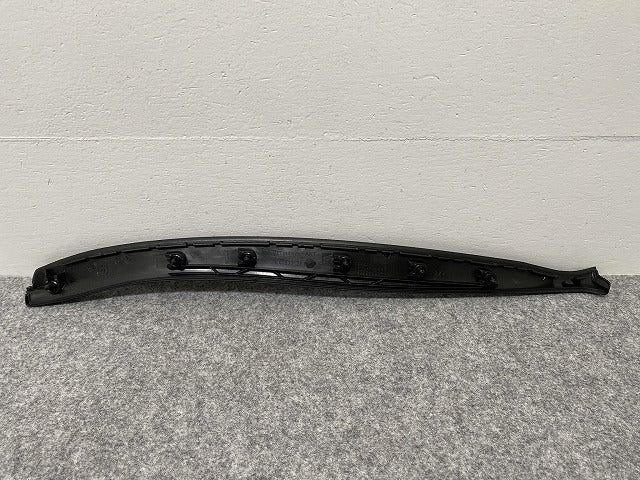 新品!ゴルフ5/GOLFⅤ 1K系 左 フロント ドア ガーニッシュ トリム 1K4 837 381 D 1K4837381D5AP フォルクスワーゲン(140272)