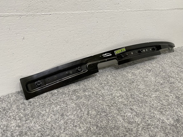 新品!ゴルフ5/GOLFⅤ 1K系 左 リア ドア ガーニッシュ 1K6833389A 1K6833389A フォルクスワーゲン(140281)