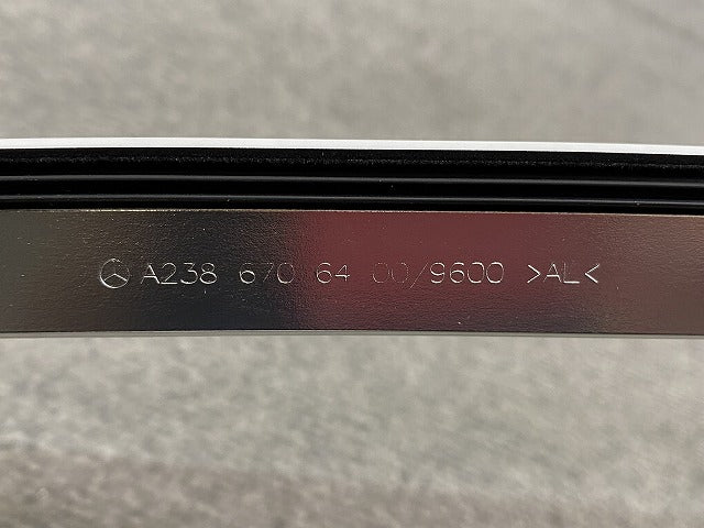 新品!Eクラス/クーペ C238/2016-2023 純正 右 ルーフレールストリップ/ルーフモール A 238 670 64 00/9600 A23867064002B53 メッキ(140288)