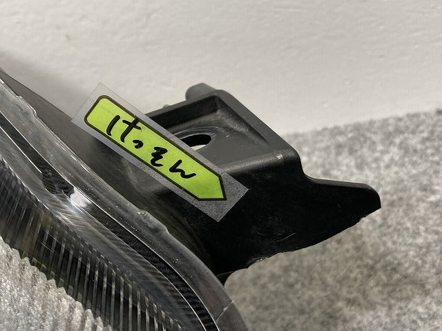 パッソ/ブーン M700A/M710A/M700S/M710S 純正 右 ヘッドライト/ランプ LED レベライザー 刻印XA KOITO 100-69027 トヨタ(140325)