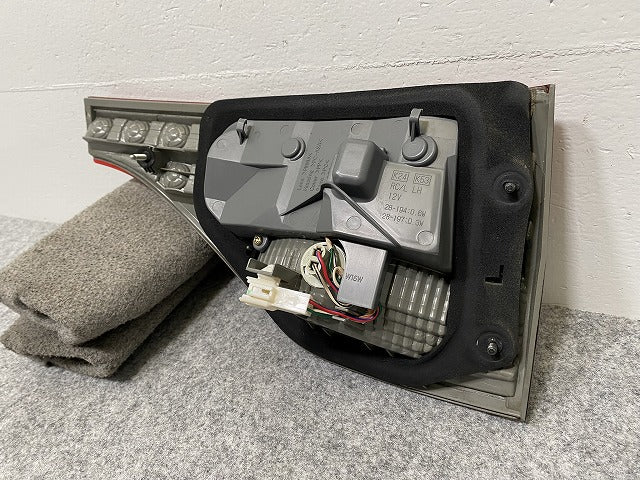 エスティマ 50系/ACR50W/ACR55W/GSR50W/GSR55W 純正 前期 左フィニッシャーランプ/テールランプ/ライト/レンズ LED ICHIKOH 28-194(140336)