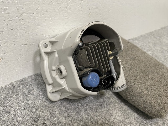 純正 左 フォグランプ/フォグライト LED ダイハツ/トヨタ/ホンダ/スバル/スズキ 汎用 KOITO 114-11092(140345)