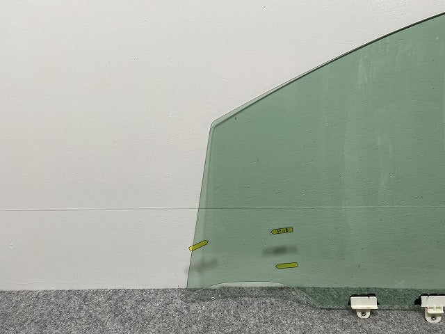 ノート/NOTE E13/SNE13 純正 右 フロント ガラス 43R-00014 日産(140363)