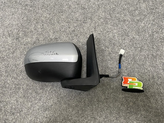 タント/シフォン LA650S/LA660S LA650F/LA660F 純正 右 ドアミラー 5線 049884 ブライトシルバーメタリック S28 ダイハツ(140373)