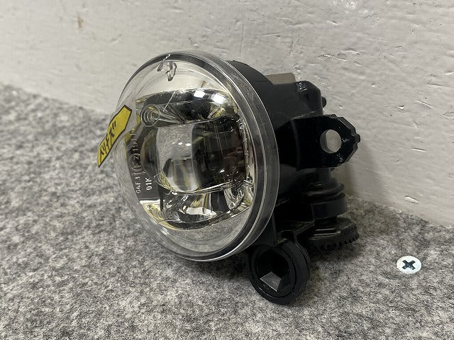 ルークス ハイウェイスター B44A/B45A/B47A/B48A 純正 右 フォグランプ/フォグライト LED VALEO 90206508 日産(140375)